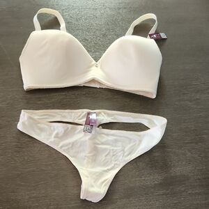 Adore Me Cream Lingerie Set Cute Comfy Bra And Thong